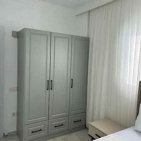 Apartment Erdem Aparts 4 *